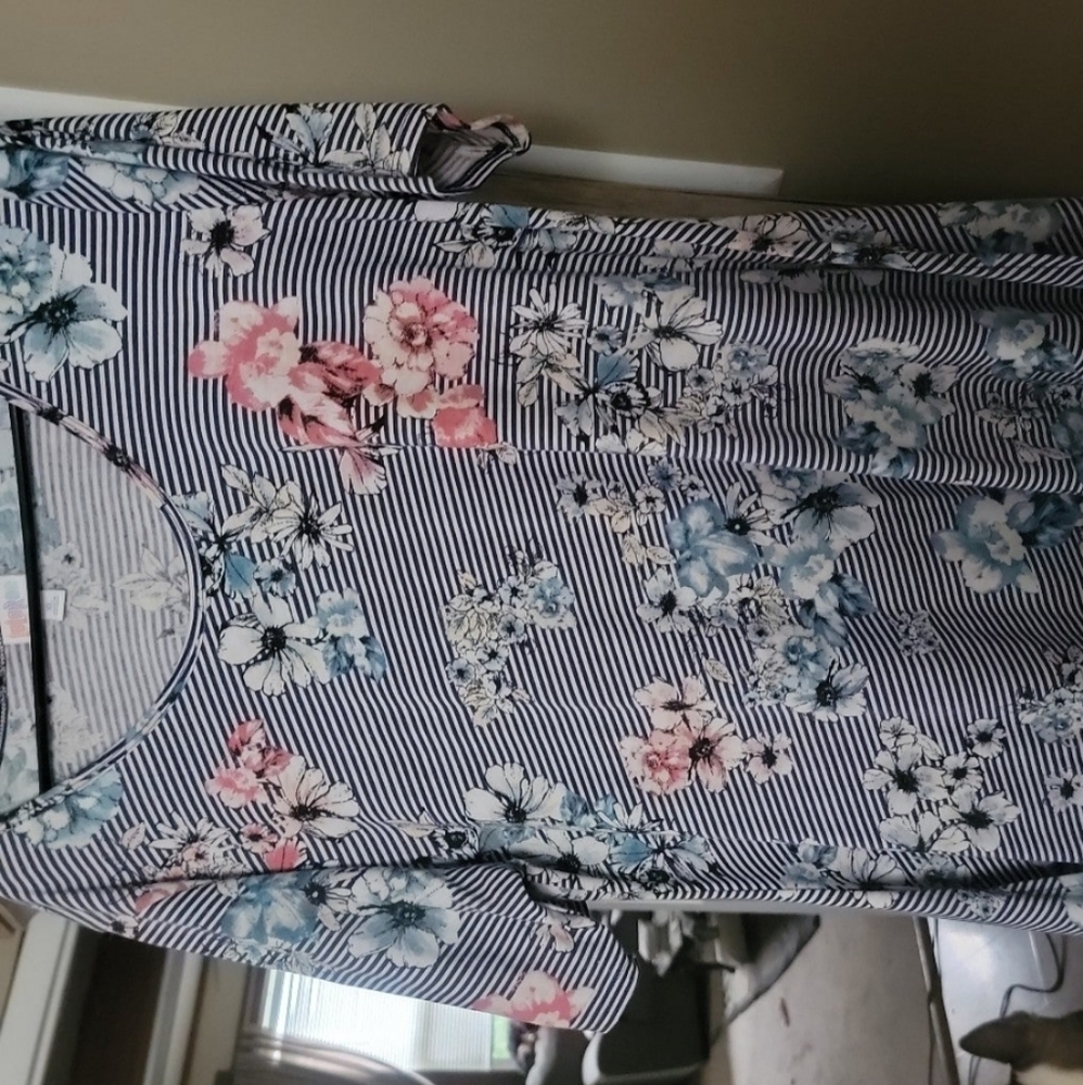 Lularoe XL perfect Tee